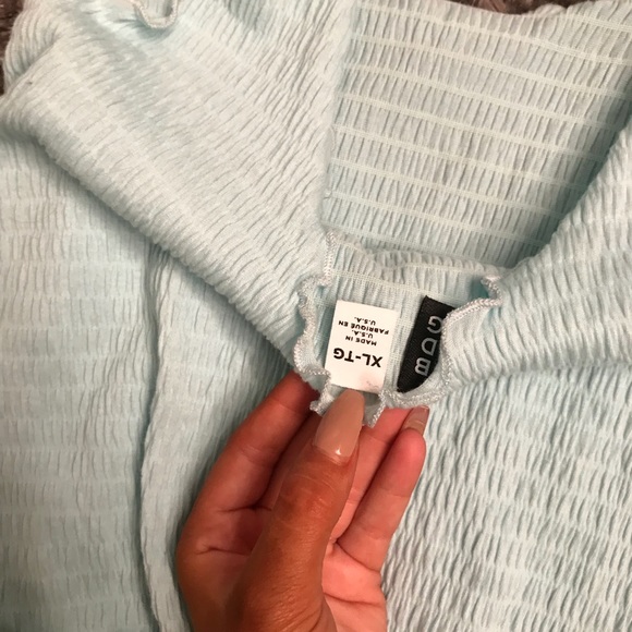 light blue ruffled tank - Picture 4 of 4